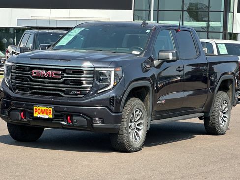 Used 2022 GMC Sierra 1500 AT4 w/ AT4 Premium Package AWD/4WD image 8