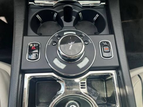 Used 2014 Rolls-Royce Wraith RWD image 23