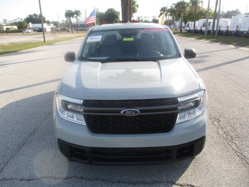 Certified 2022 Ford Maverick XLT w/ Equipment Group 300A Standard image 2