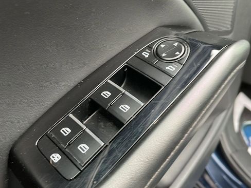 Used 2025 MAZDA MAZDA3 s image 11