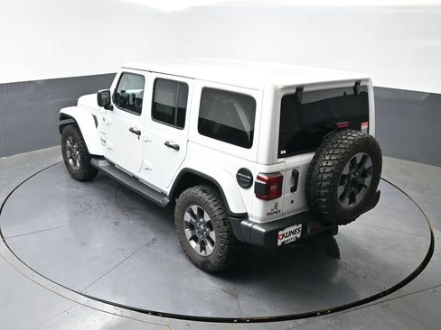 Used 2018 Jeep Wrangler Unlimited Sahara AWD/4WD image 43