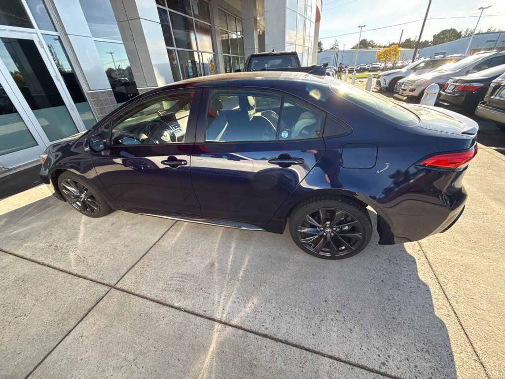Used 2024 Toyota Corolla SE FWD image 8