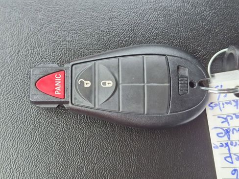 Used 2016 Jeep Cherokee Latitude FWD image 32