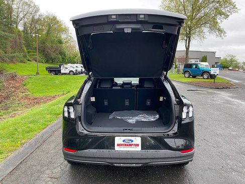 New 2024 Ford Mustang Mach-E Select image 9