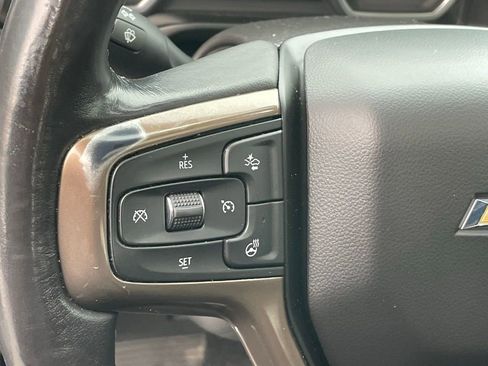 Used 2021 Chevrolet Silverado 1500 High Country w/ Technology Package image 36