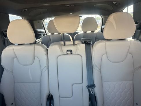 New 2026 Volvo XC90 B5 Plus w/ Protection Package AWD/4WD image 19