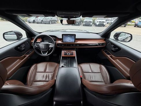 Used 2020 Lincoln Aviator Reserve RWD image 28