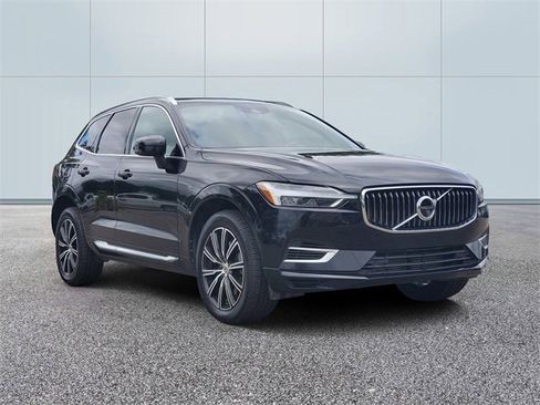 Used 2020 Volvo XC60 T8 Inscription image 3