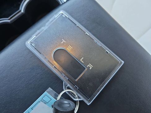 Used 2019 Tesla Model 3 Long Range image 30