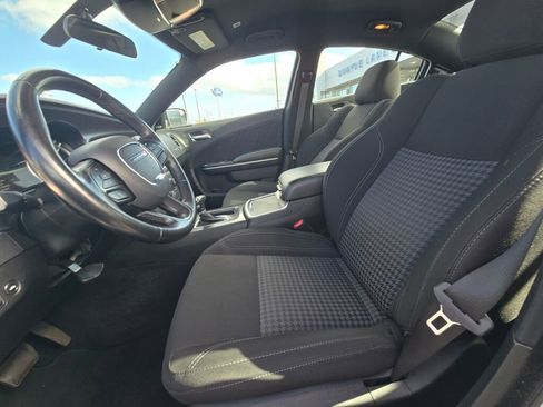 Used 2023 Dodge Charger SXT image 17