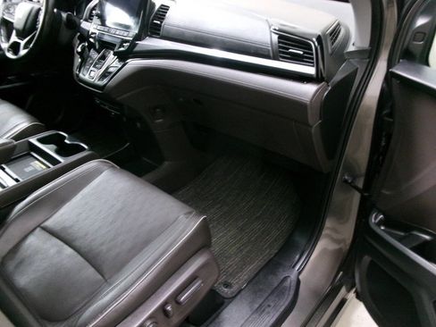 Used 2022 Honda Odyssey Elite image 29