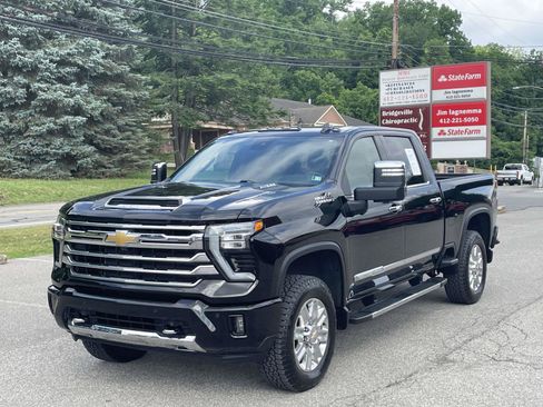 Certified 2024 Chevrolet Silverado 2500 High Country AWD/4WD image 7
