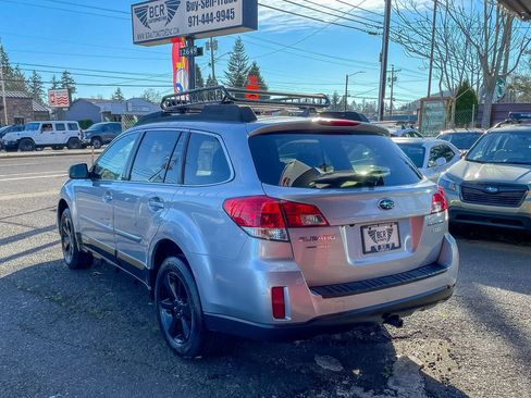 Used 2013 Subaru Outback 2.5i Limited AWD/4WD image 2