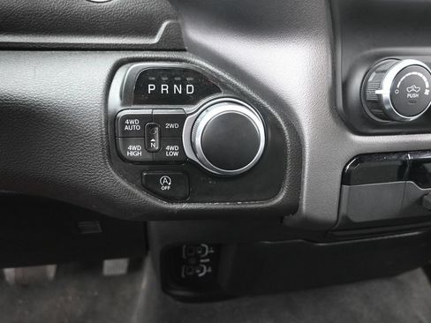 Used 2022 RAM 1500 Big Horn AWD/4WD image 18