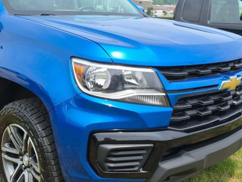 Used 2021 Chevrolet Colorado W/T w/ Custom Special Edition AWD/4WD image 36