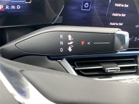 New 2026 Chevrolet Equinox EV LT image 19