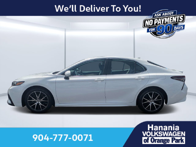 Used 2023 Toyota Camry SE FWD image 6