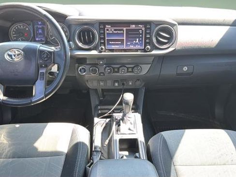 Used 2020 Toyota Tacoma TRD Off-Road image 7