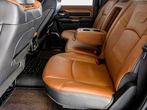 Used 2024 RAM 2500 Limited image 37