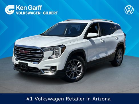 Used 2024 GMC Terrain SLT AWD/4WD image 1