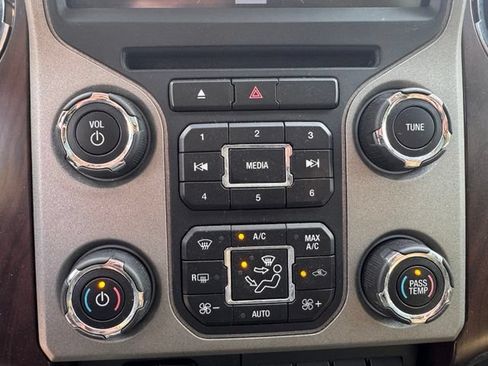 Used 2016 Ford F350 Lariat w/ Lariat Ultimate Package AWD/4WD image 13