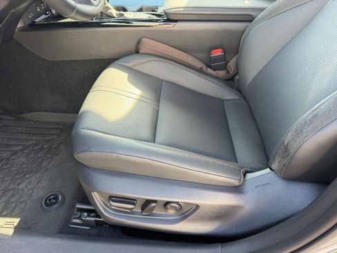 Used 2026 Toyota Camry XLE FWD image 18