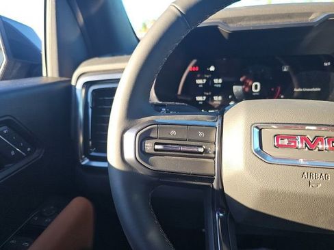 Used 2025 GMC Canyon AT4 w/ Nightfall Edition image 21