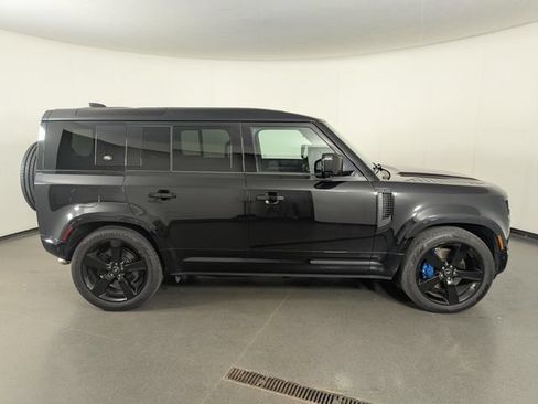 Used 2022 Land Rover Defender 110 AWD/4WD image 8
