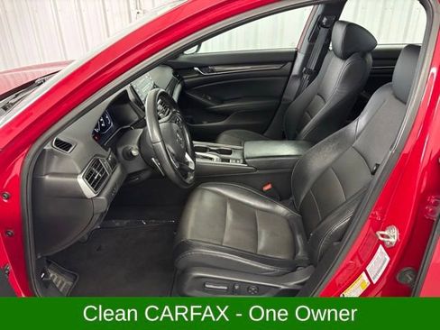 Used 2018 Honda Accord Sport image 2