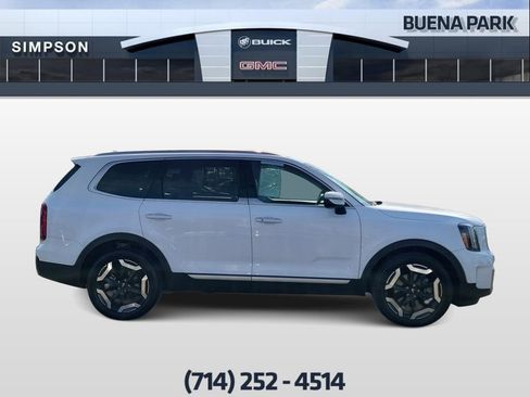 Used 2023 Kia Telluride S w/ S Sunroof Package image 9