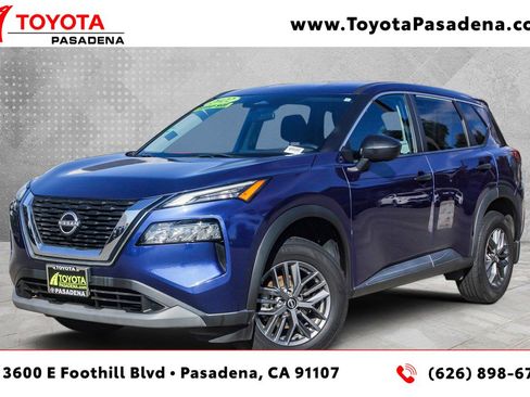 Used 2022 Nissan Rogue S image 1