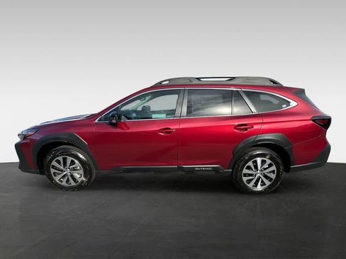 Used 2025 Subaru Outback Premium AWD/4WD image 3