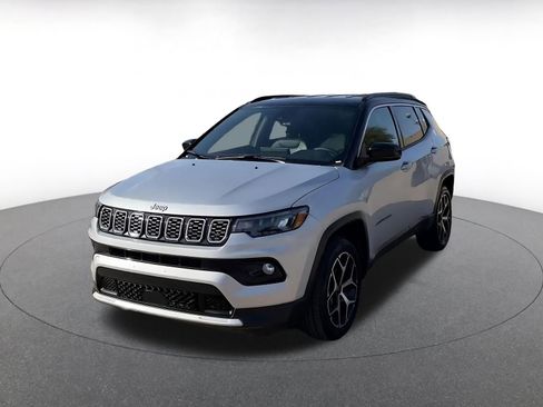 Used 2025 Jeep Compass Limited AWD/4WD image 7