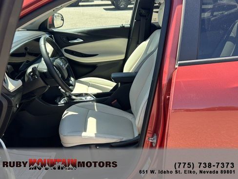 Used 2024 Buick Encore GX Sport Touring AWD/4WD image 11
