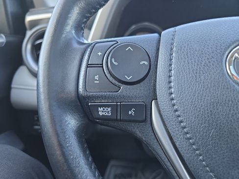 Used 2018 Toyota RAV4 XLE image 21