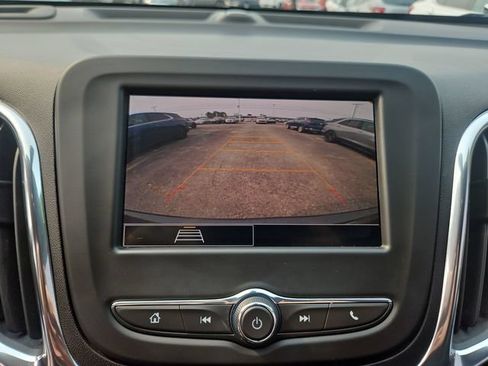 Used 2022 Chevrolet Equinox LT FWD image 21