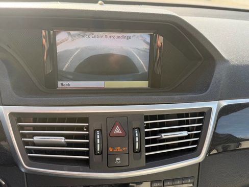 Used 2010 Mercedes-Benz E 350 Sedan image 12
