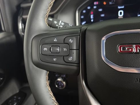 Certified 2025 GMC Sierra 2500 AT4 w/ AT4 Premium Plus Package AWD/4WD image 17