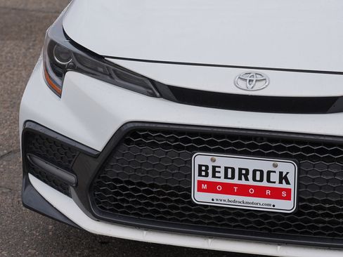 Used 2022 Toyota Corolla SE FWD image 9