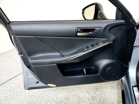Used 2025 Lexus IS 350 F Sport image 19