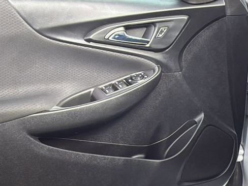 Used 2022 Chevrolet Malibu LT image 23