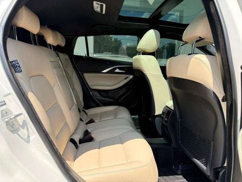 Used 2017 INFINITI QX30 Premium w/ Technology Package FWD image 24