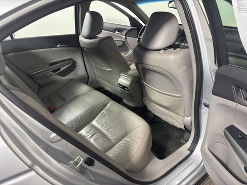 Used 2010 Honda Accord EX-L image 29