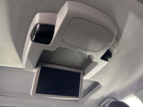 Used 2021 Honda Pilot Elite image 31