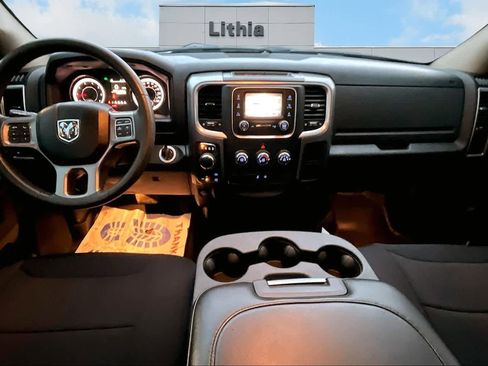 Used 2021 RAM 1500 Classic SLT image 10