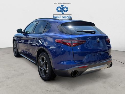 Used 2022 Alfa Romeo Stelvio Ti AWD/4WD image 3