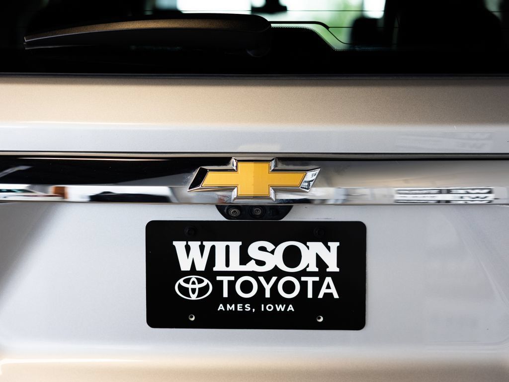 Used 2021 Chevrolet Traverse Premier AWD/4WD image 7