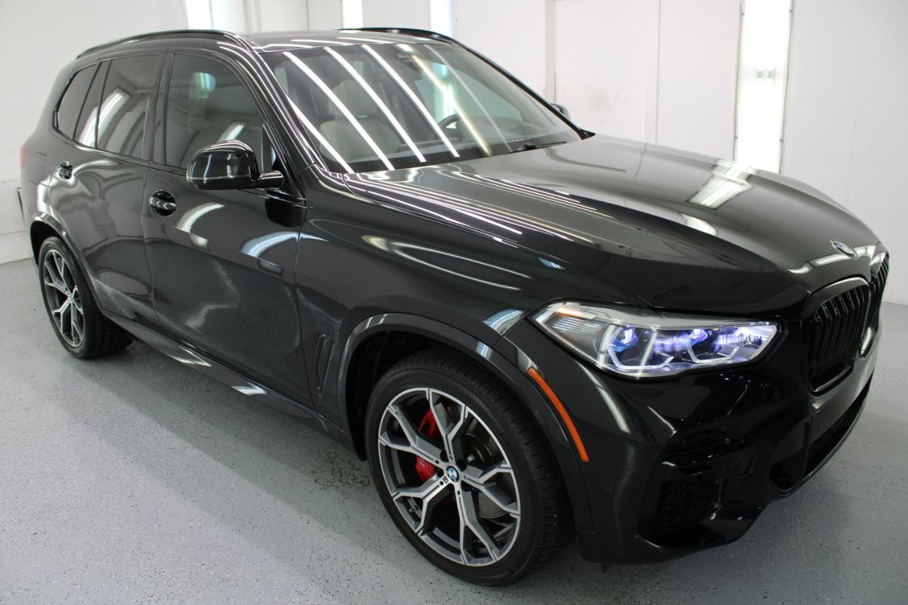 Used 2022 BMW X5 xDrive40i w/ M Sport Package AWD/4WD image 11