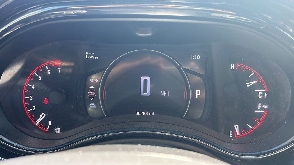 Used 2023 Dodge Durango GT RWD image 2