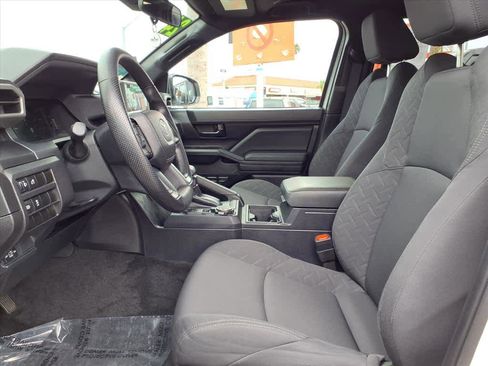 Used 2024 Toyota Tacoma SR image 18